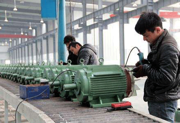 三相異步電動機在運轉中突然停止運行是怎么回事？