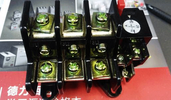 如何正確選擇三相異步電動機保護用熱繼電器？